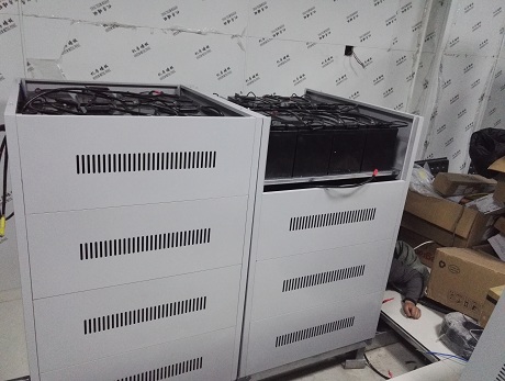 北京鐵科院通信機(jī)房配備山特UPS電源3C10KS及C3KS電源